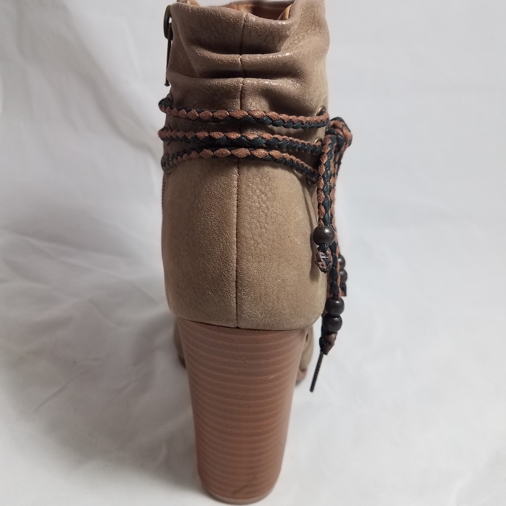 GROOVE Women's Austin Dress Sandal sz. 8.5 - Picture 3 of 7